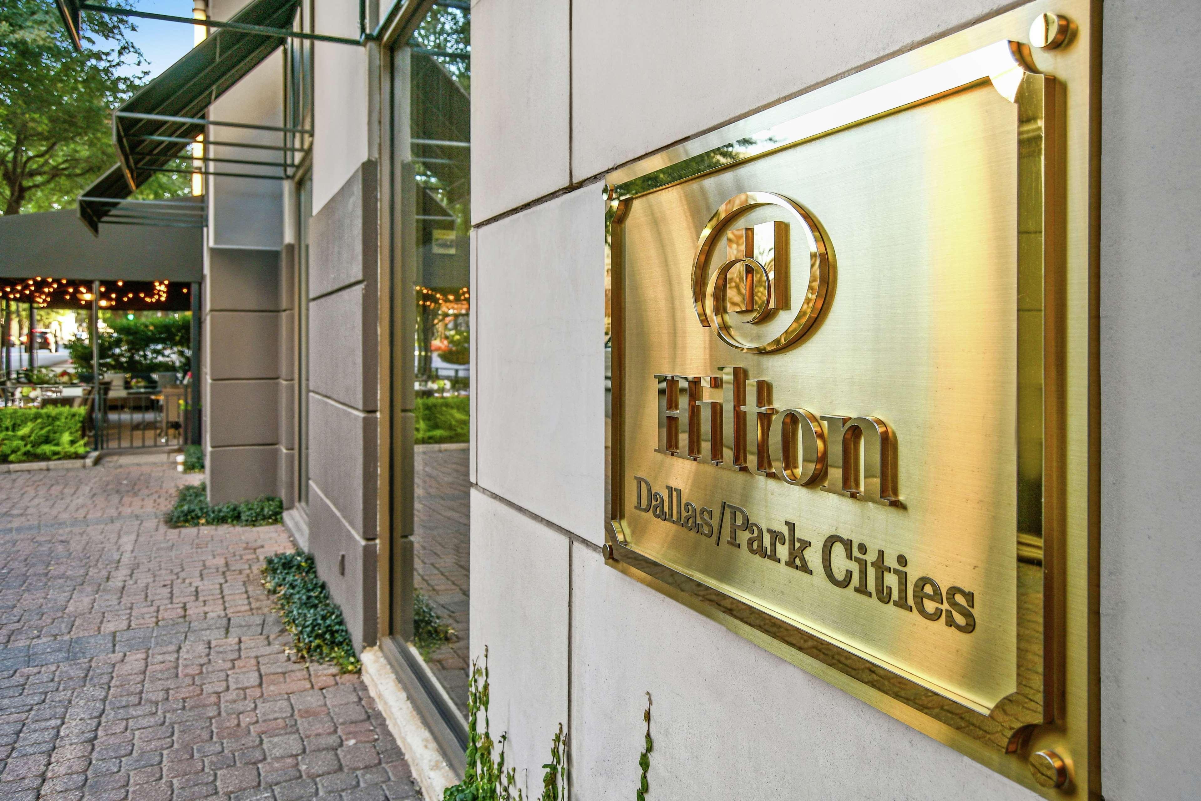Hilton Dallas-Park Cities Exterior photo
